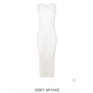 Spongy dress by Issey Miyake